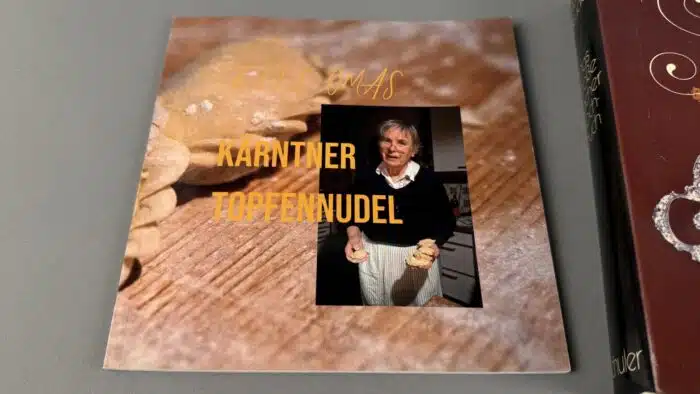 vier Stück Kochbücher – Bild 2