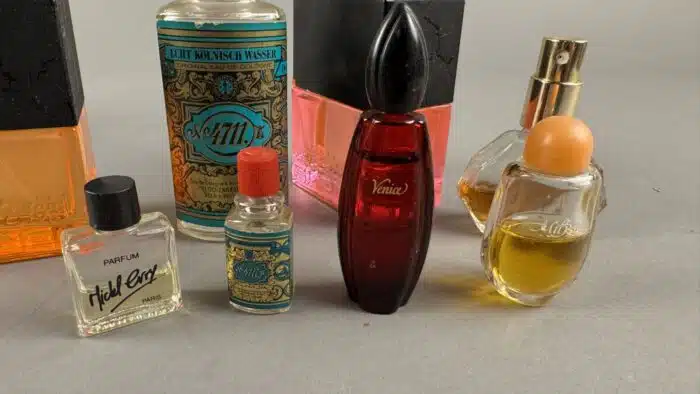 Posten Parfum Swarovski Neon Parfum 4711 Venice Yves Rocher – Bild 5