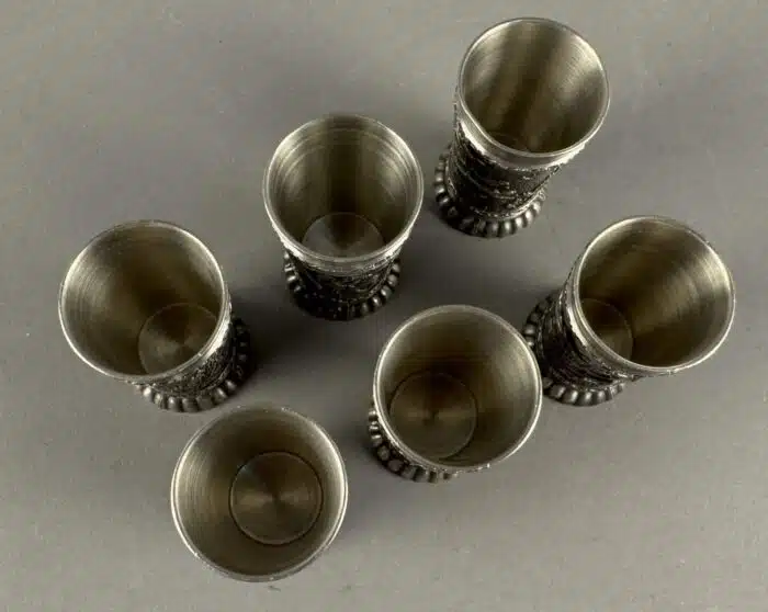 6 Stück Zinnbecher – Bild 2