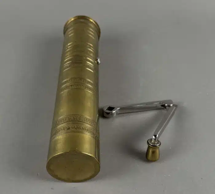 Antike Kaffee Mühle aus Messing  – Bild 4