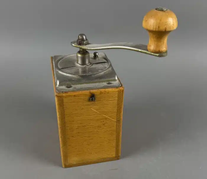 vintage Kaffeemühle – Bild 4
