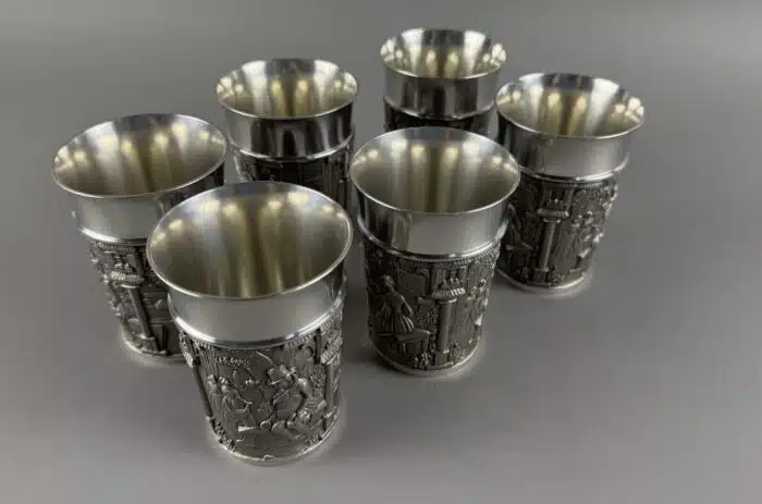 6 Stück Zinn Becher 