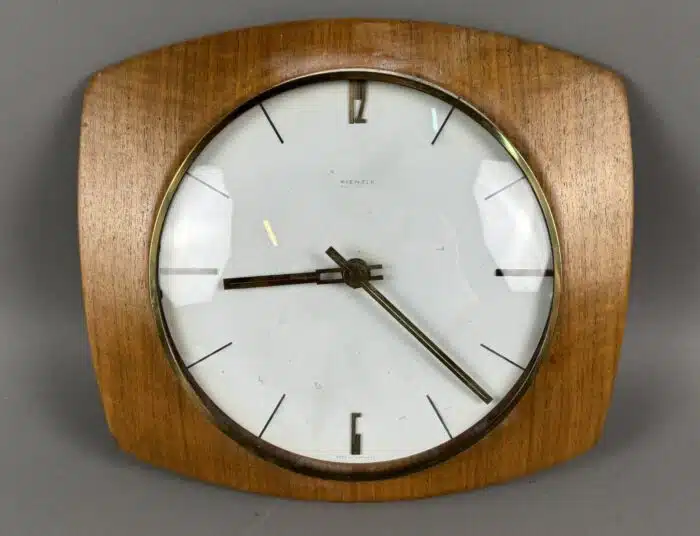 Wanduhr Kienzle