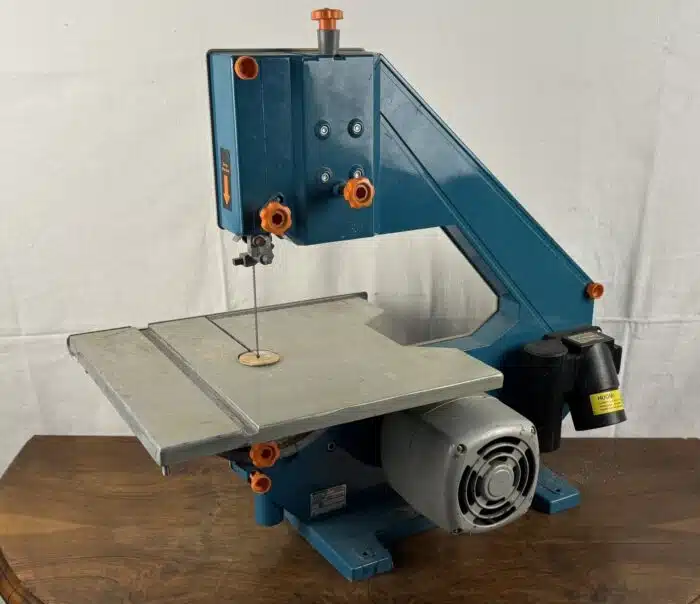 Black & Decker BANDSÄGE