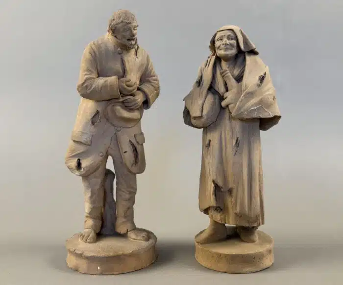 Zwei Terraccotta Charakterfiguren