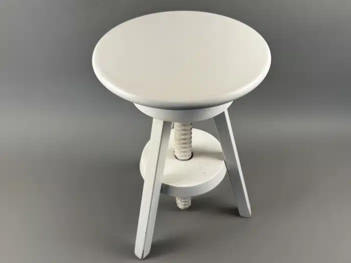 Schraubbarer Hocker – Bild 2