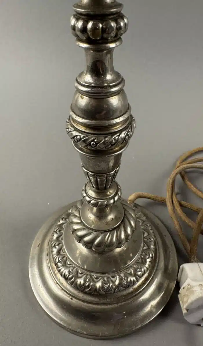 Schwere Vintage Tischlampe mit Glasschirm – Bild 6