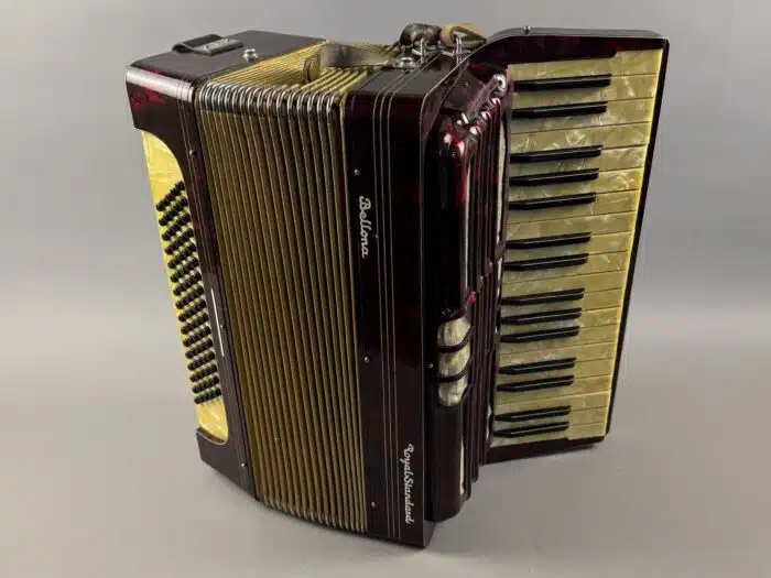 Ziehharmonika Harmonika Akkordeon Royal Standard Bellona inkl. Koffer