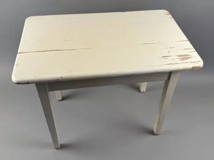 kleiner Retro Holztisch – Bild 2