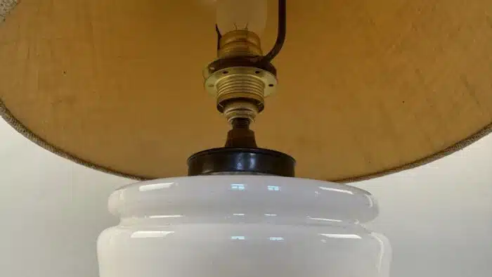 vintage Tischlampe mit Keramiksockel – Bild 3