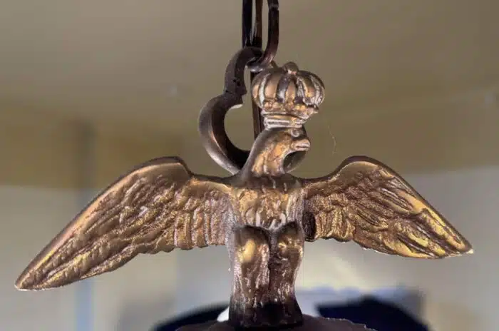Messing Luster  Adler mit Krone  und anderen Tier Appliken – Bild 6