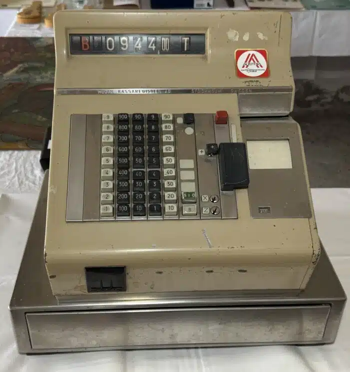 Alte Registrierkasse Vintage