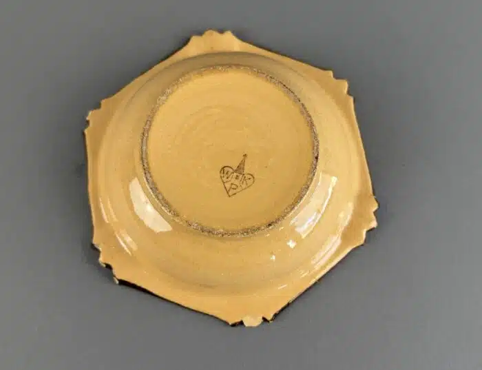 Switbert Lobisser - Aus persönlichem Besitz - Aschenbecher mit Auerhahn Darstellung Dm. 15 cm – Bild 4