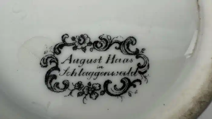 Switbert Lobisser - Aus persönlichem Besitz -  Antiker Krug von Lippert et Haas für Schlaggenwald vor 1890 – Bild 4