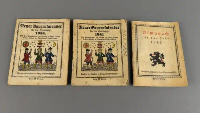 Switbert Lobisser - Aus persönlichem Besitz - zwei Stück Bauernkalender 1934 1941 Almannach 1943