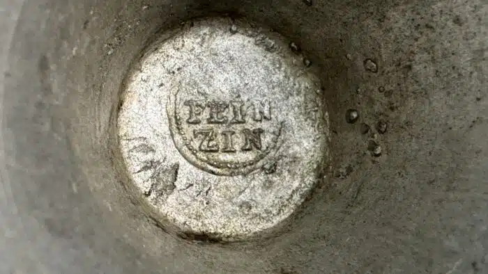 Switbert Lobisser - Aus persönlichem Besitz - Zinn Kerzenständer  H 23 cm – Bild 5