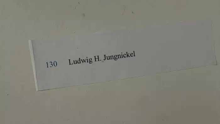 Ludwig Heinrich Jungnickel  Akt Kohlezeichnung signiert datiert 1933   62 x 54 cm – Bild 6