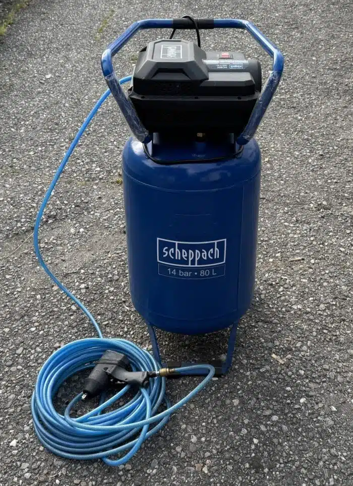 Kompressor 80 L HC85V Scheppach 14 bar | 330 l/min | ölfrei | 2x Manometer / 2x Kupplung