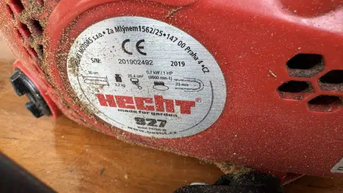 Kleine Hecht Benzin Kettensäge – Bild 2