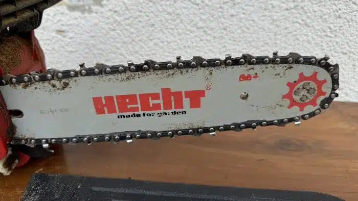 Kleine Hecht Benzin Kettensäge – Bild 5