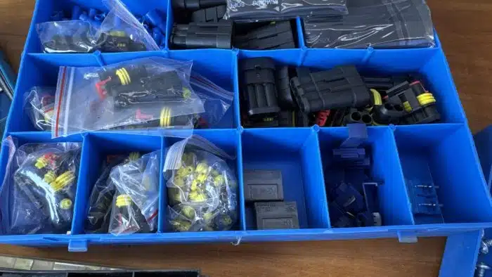 Posten Kassetten mit Kleinteilen – Bild 2