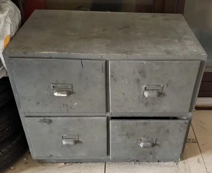Werkzeug Holzkiste mit 4 Laden und Inhalt 68 x 46 cmH 60 cm