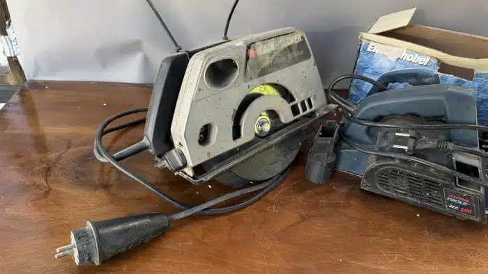 Handkreissäge und Tischhobelmaschine – Bild 2