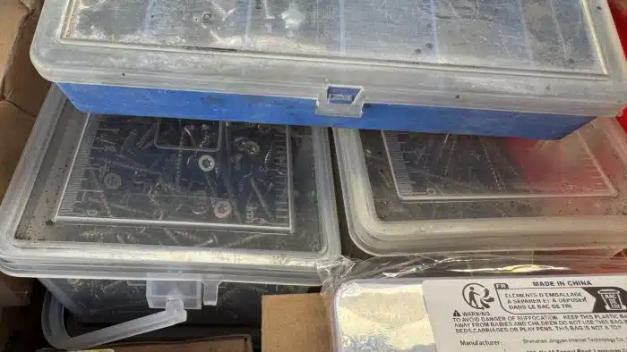 Großer Posten Schrauben in verschiedenen Größen – Bild 3