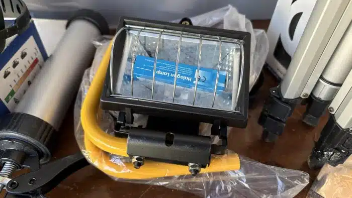 Posten Werkzeug, Kopfhöhrer, Kabel, Säge uvm. – Bild 6