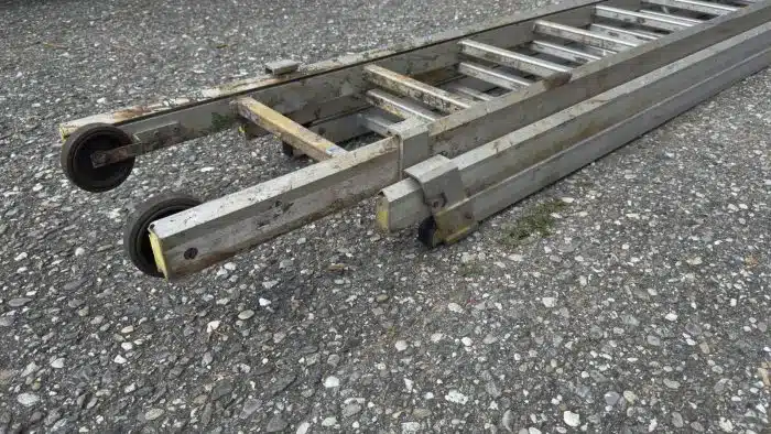 dreiteilige lange Ausziehleiter 3 x 12 Sprossen Länge 353 cm – Bild 6