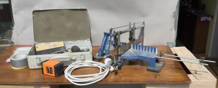 Posten Werkzeug - Gehrungssäge, Kabel,  Kiste mit Werkzeug uvm. siehe Bilder