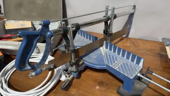 Posten Werkzeug - Gehrungssäge, Kabel,  Kiste mit Werkzeug uvm. siehe Bilder – Bild 2
