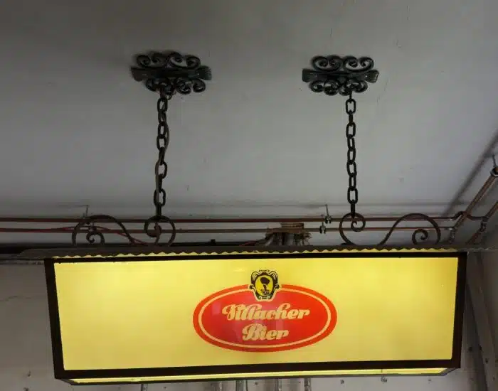 Schmiedeeiserne Villacher Bier Werbe Leuchte L 115 x 35 cm H 35 cm GesH: 95cm