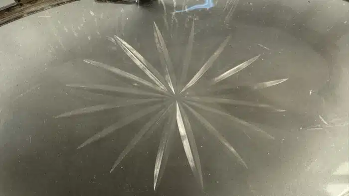 Jugendstil Jardiniere Metall,  farblose Glasschale, Höhe 18 cm, Länge 42 cm – Bild 6