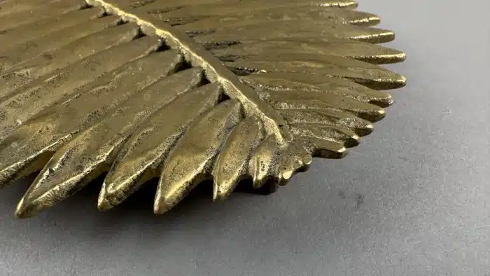 Metallobjekt - Messing - Untersetzer vielleicht Goll  Das Design ist von einem Blatt inspiriert. – Bild 6