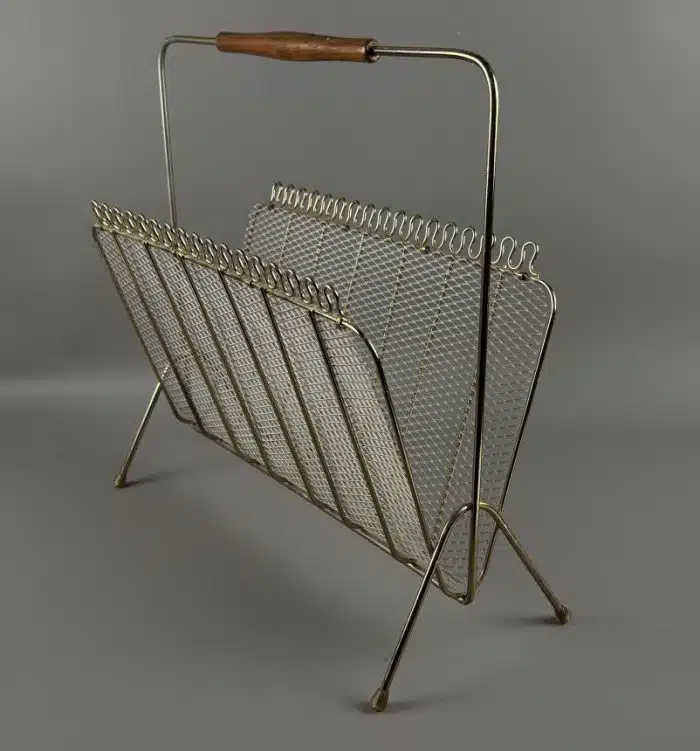 Skandinavischer Mid-Century Zeitungsständer, 1950er Metall L 45 H 43 cm – Bild 3