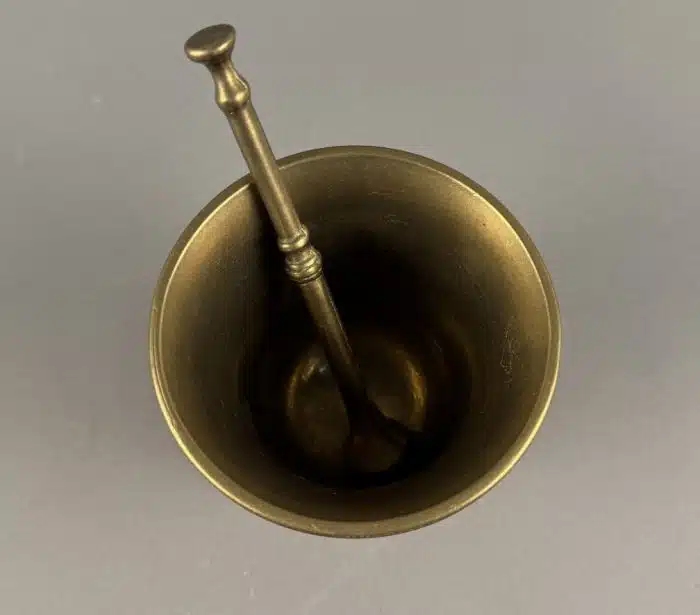 Messing Mörser mit Stößel H 11 cm – Bild 3