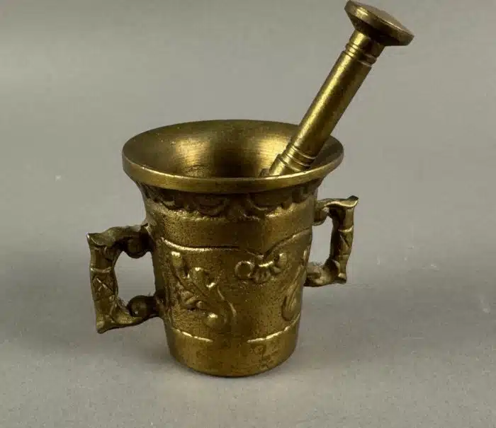 Messing Mörser mit Stößel H 6 cm – Bild 4