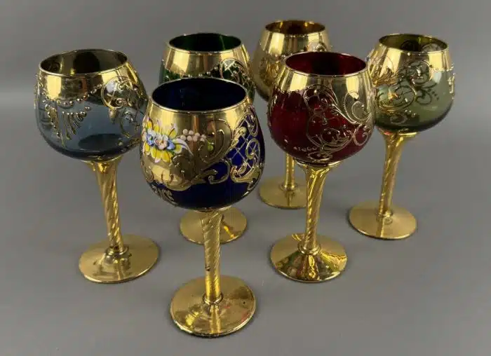 Murano Weingläser - Salvadori Tre Fuochi - mundgeblasen, von Hand bemalt und 24karat vergoldet.
