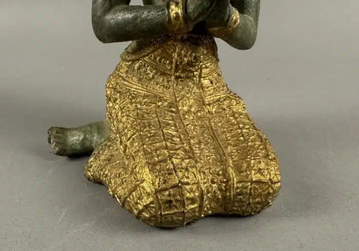 Tempelwächterin Thailand Bronze Figur - schöne Patina und vergoldung  H 22 cm – Bild 3