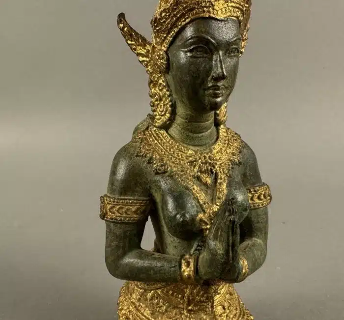 Tempelwächterin Thailand Bronze Figur - schöne Patina und vergoldung  H 22 cm – Bild 4