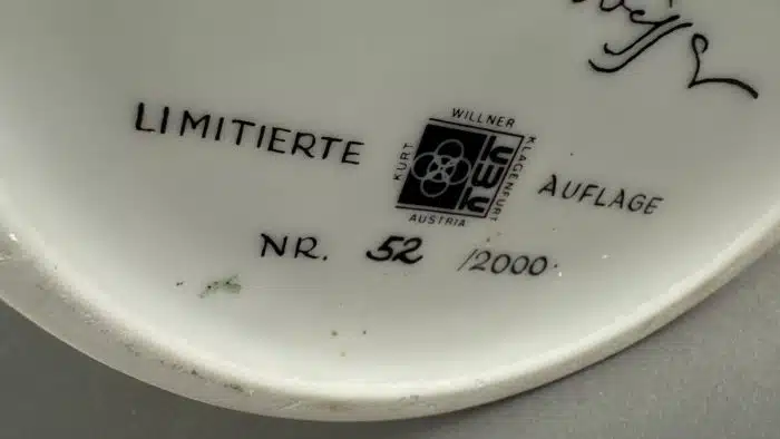 Krug von Switbert Lobisser Kurt Willner Klagenfurt limitiert Nr. 52 von 2000 – Bild 5