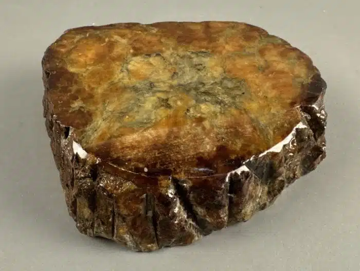 Aschenbecher aus ockerfarbenem Alabaster um 1970 – Bild 4
