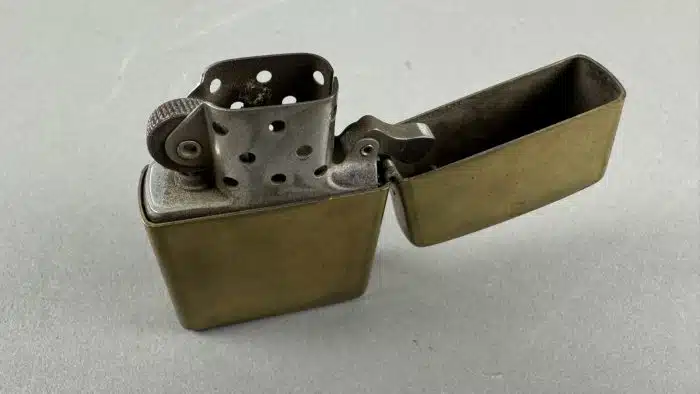 original Zippo Feuerzeug in originalem Etui – Bild 4