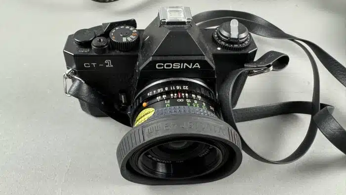 Spiegelreflexkamera Set in Tasche Cosina CT1 mit verschiedenen Objektiven und Blitz – Bild 8