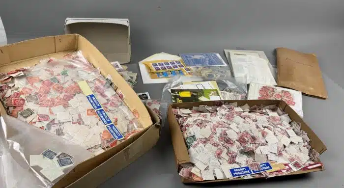 ein Posten Briefmarken - lose - siehe Bilder