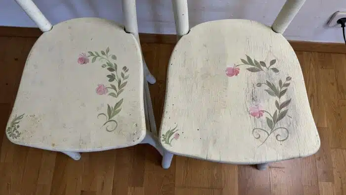zwei Shabby Chic Holzsessel – Bild 4