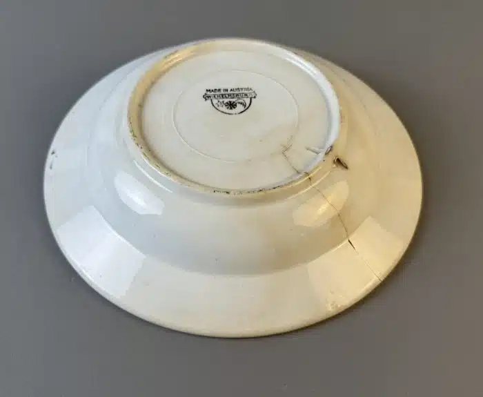 Switbert Lobisser - Aus persönlichem Besitz -  Wilhelmsburger Steingut Teller  Dm. 23 cm – Bild 3