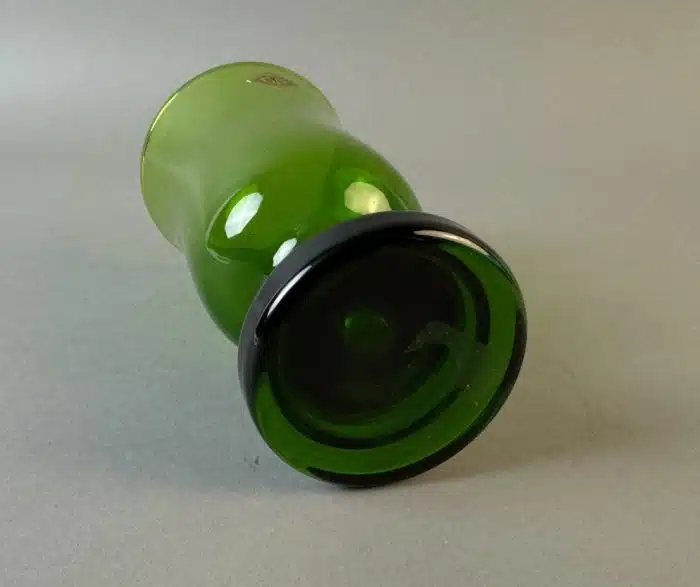 Switbert Lobisser - Aus persönlichem Besitz -  Grüner Trinkpokal Kristallglas H.15 cm – Bild 4