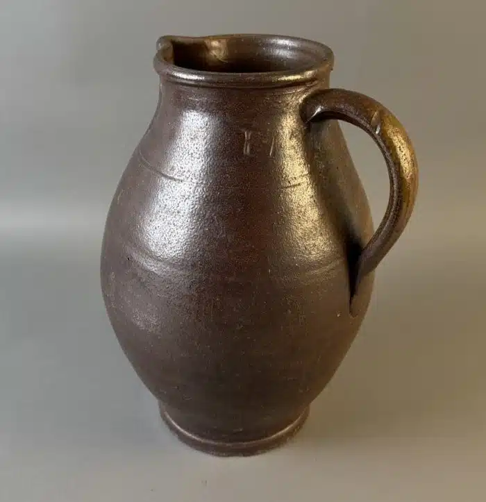 Switbert Lobisser - Aus persönlichem Besitz -  Großer  Steinzeug - Steingut Krug H.32 cm – Bild 3
